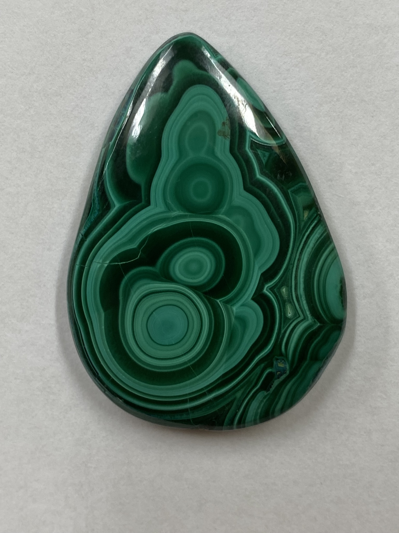 Malachite cabochon